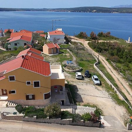 Apartments Mikecin Novigrad  المظهر الخارجي الصورة