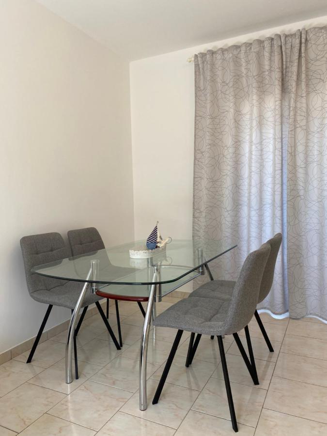 Apartments Mikecin Novigrad  المظهر الخارجي الصورة