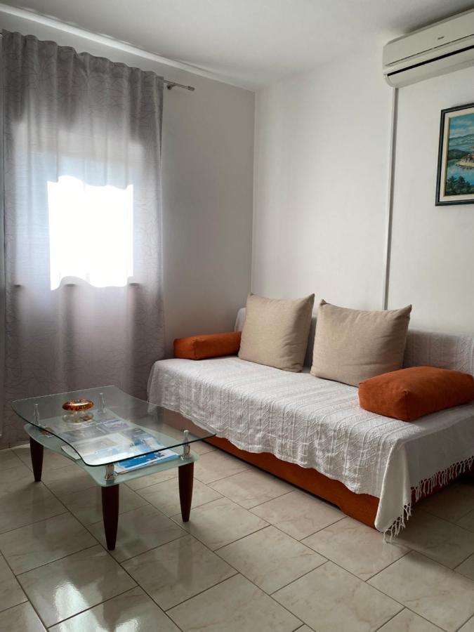 Apartments Mikecin Novigrad  المظهر الخارجي الصورة