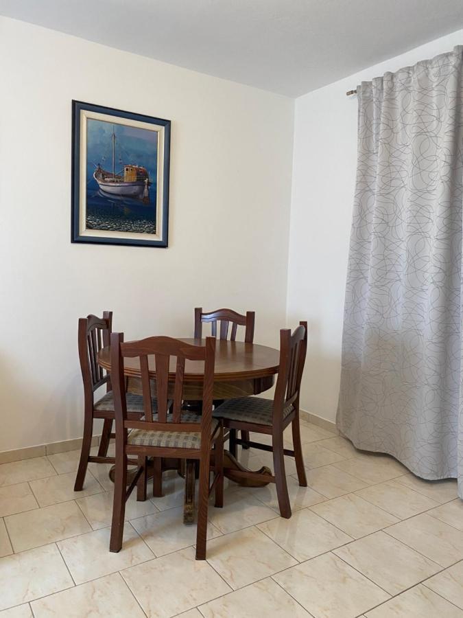 Apartments Mikecin Novigrad  المظهر الخارجي الصورة